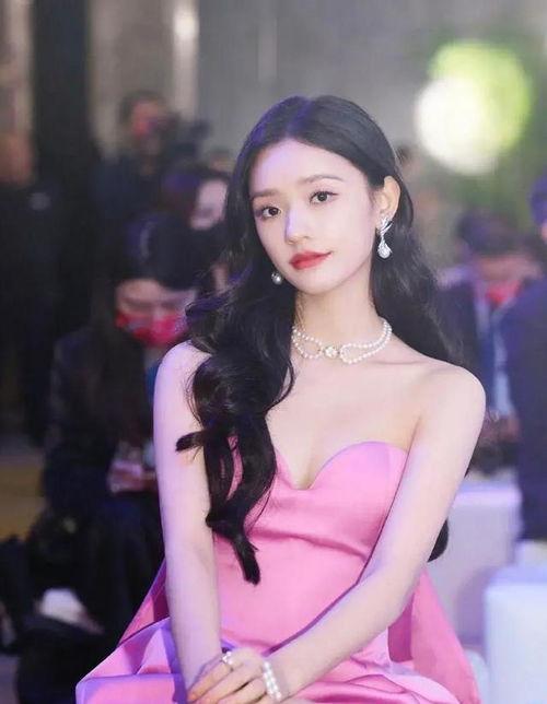 娱乐圈女的最新爆料,揭秘背后惊人真相